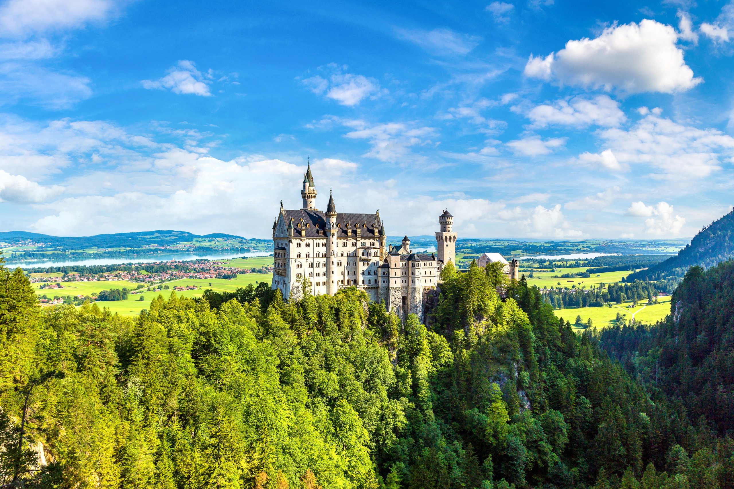 From Munich: Neuschwanstein Castle Full-Day Trip by Van – Schwangau, Germany