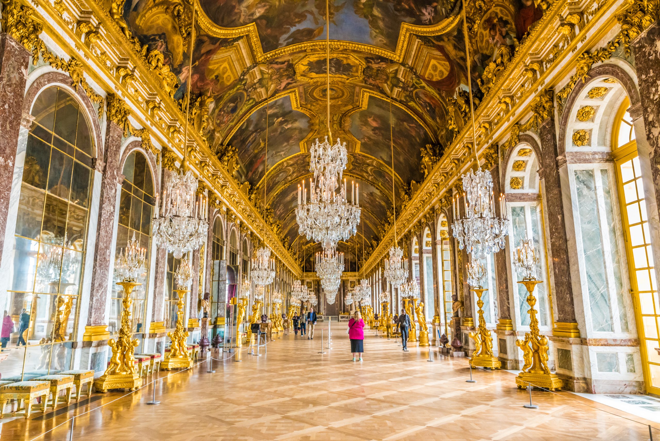 From Paris: Versailles Guided Palace Tour and Gardens Access – Paris, France
