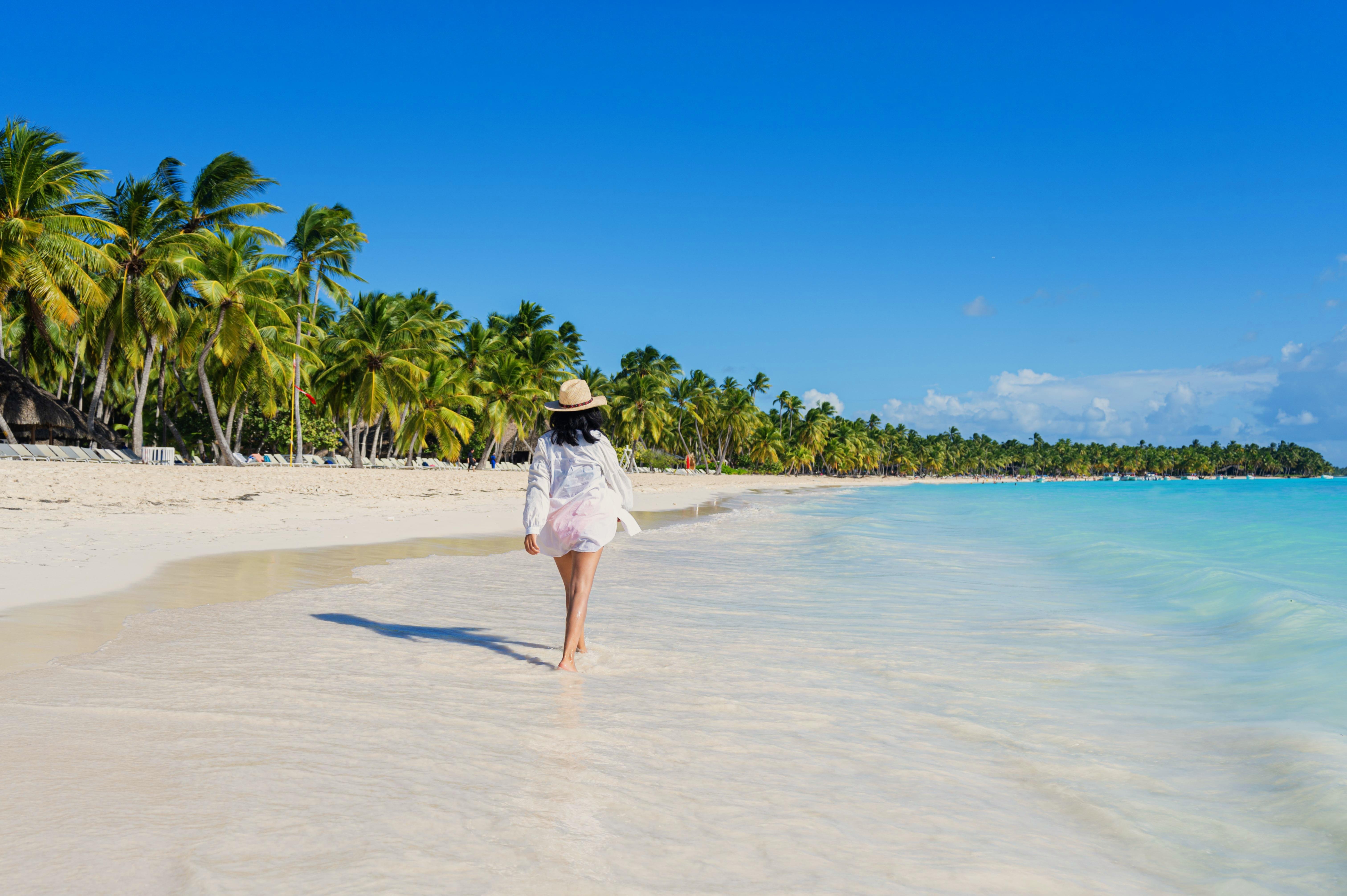 From Punta Cana: Catamaran Tour to Saona Island with Open Bar and Buffet – Punta Cana, Dominican Republic