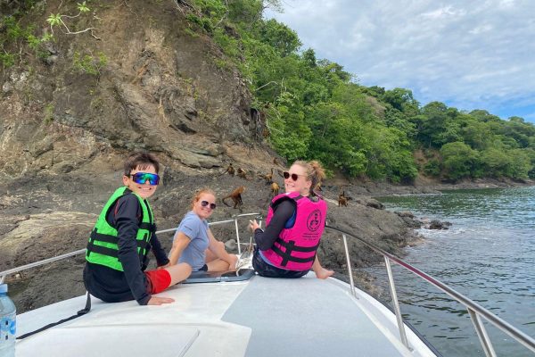 From Puntarenas: Tortuga Island VIP tour Full-Day – Puntarenas, Costa Rica
