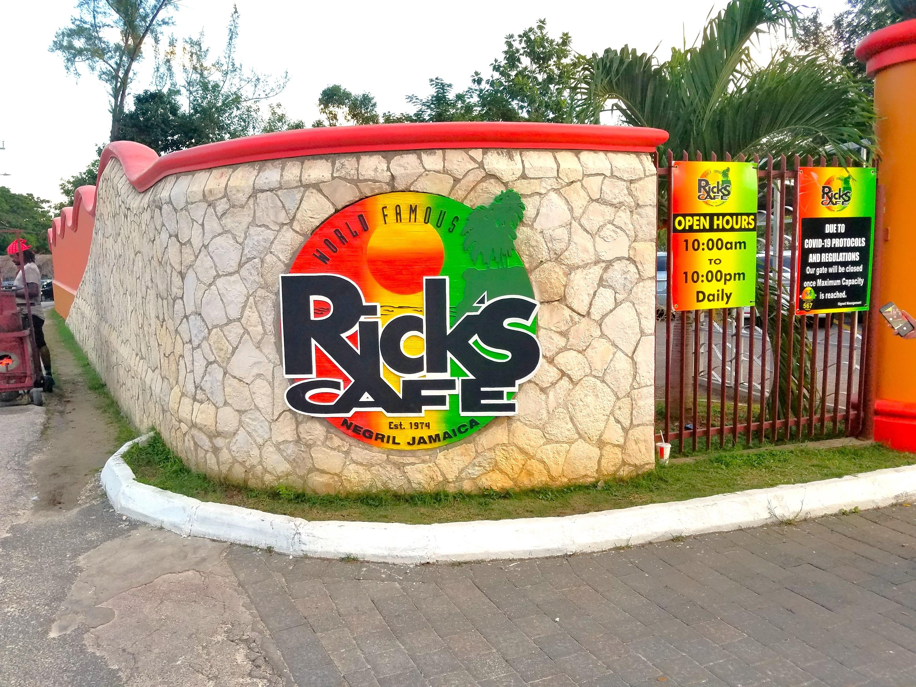 From Runaway Bay: Negril Beach and Rick’s Cafe Trip by Van – Negril, Jamaica