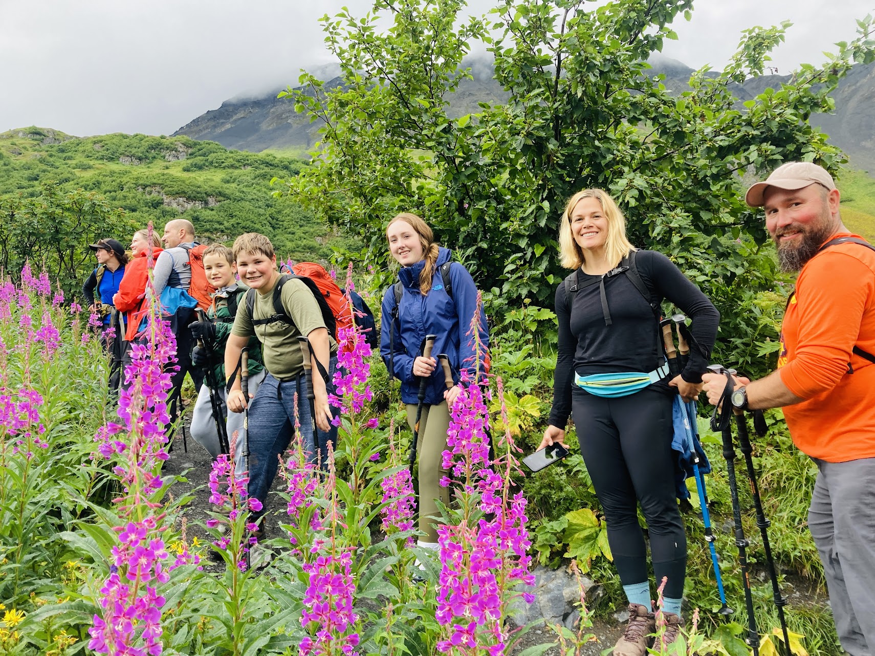 From Seward: 4-hour Wilderness Hiking Tour – Seward, Alaska
