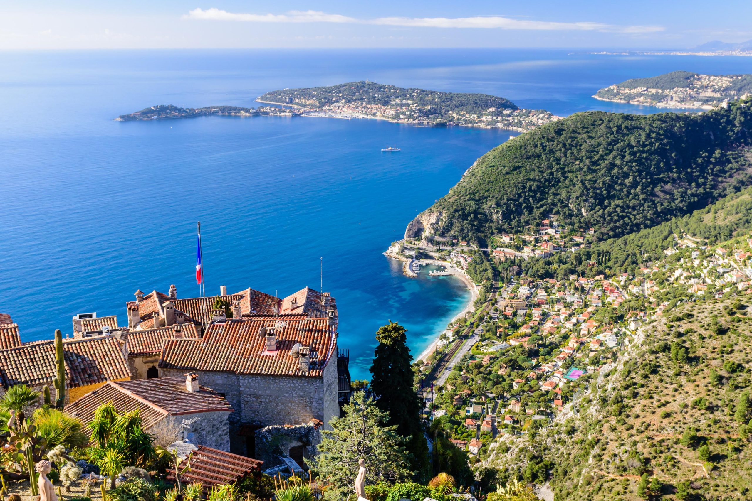 From Villefranche-Sur-Mer: the Côte d’Azur and the Formula 1 circuit – Monaco