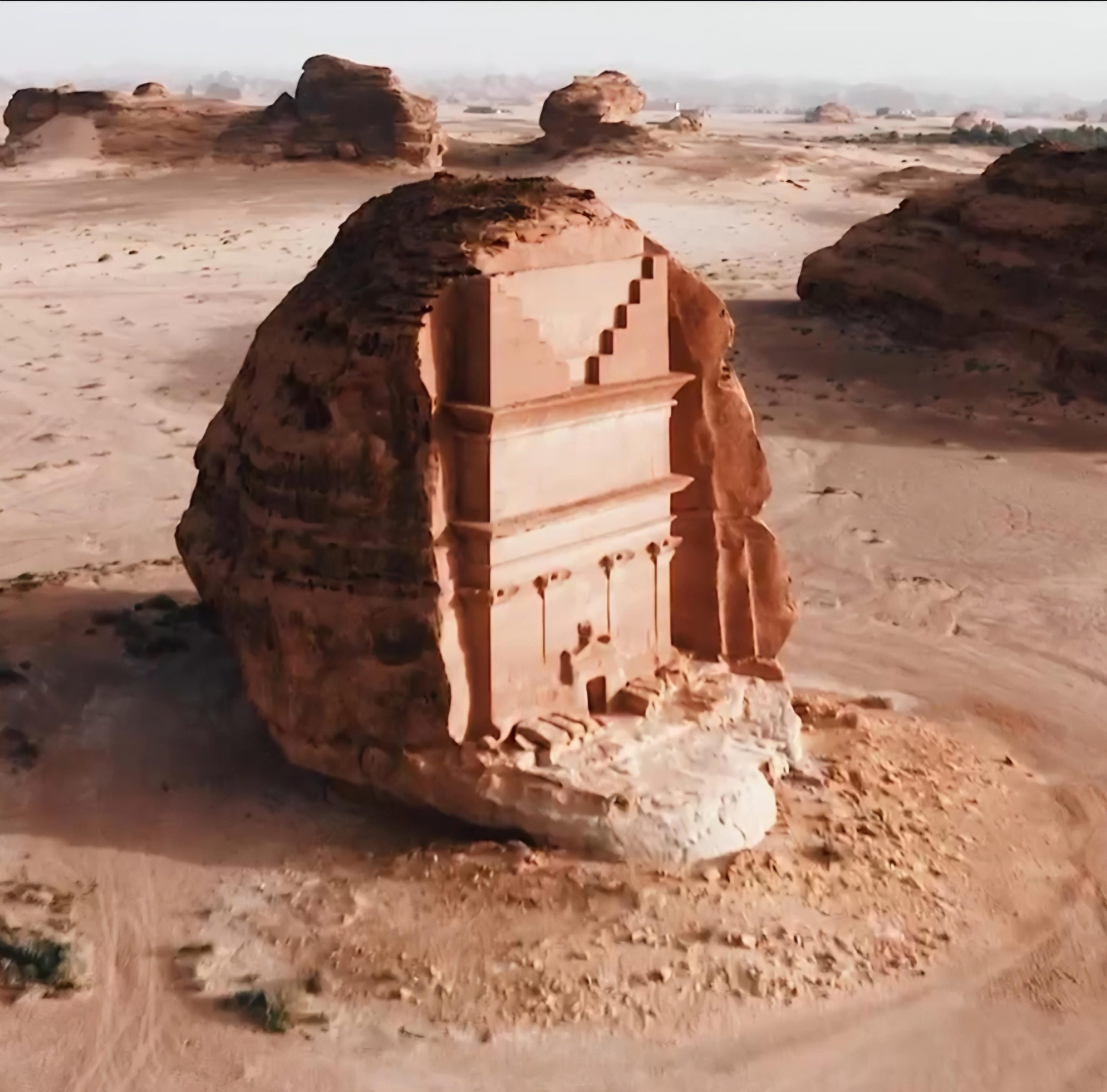 Full-Day AlUla Wonders: Hegra, Dadan, Ikmah & Elephant Rock – Saudi Arabia