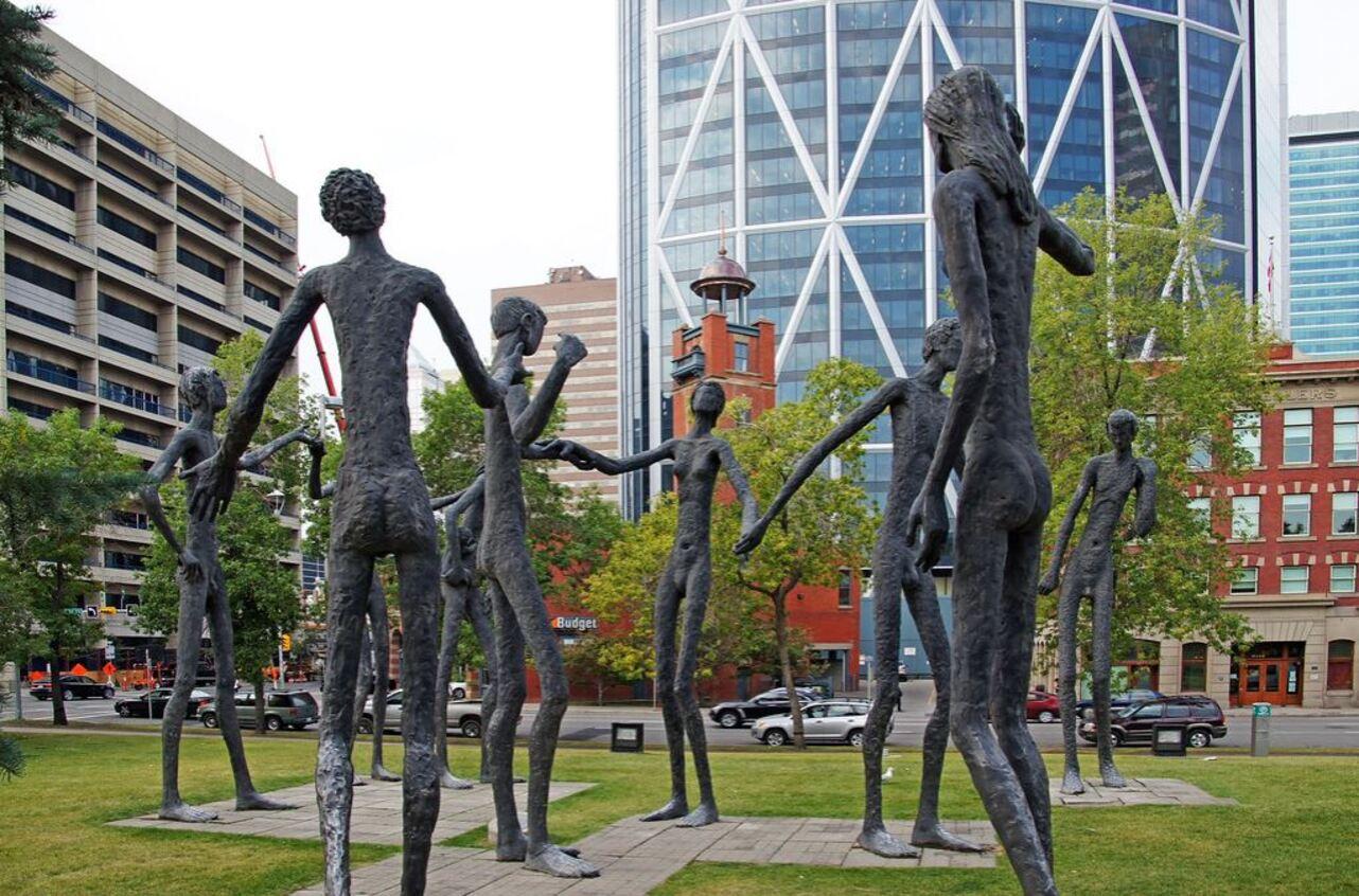 Full Day Calgary City Tour, Calgary Tower, Zoo, & More – Calgary, Canada