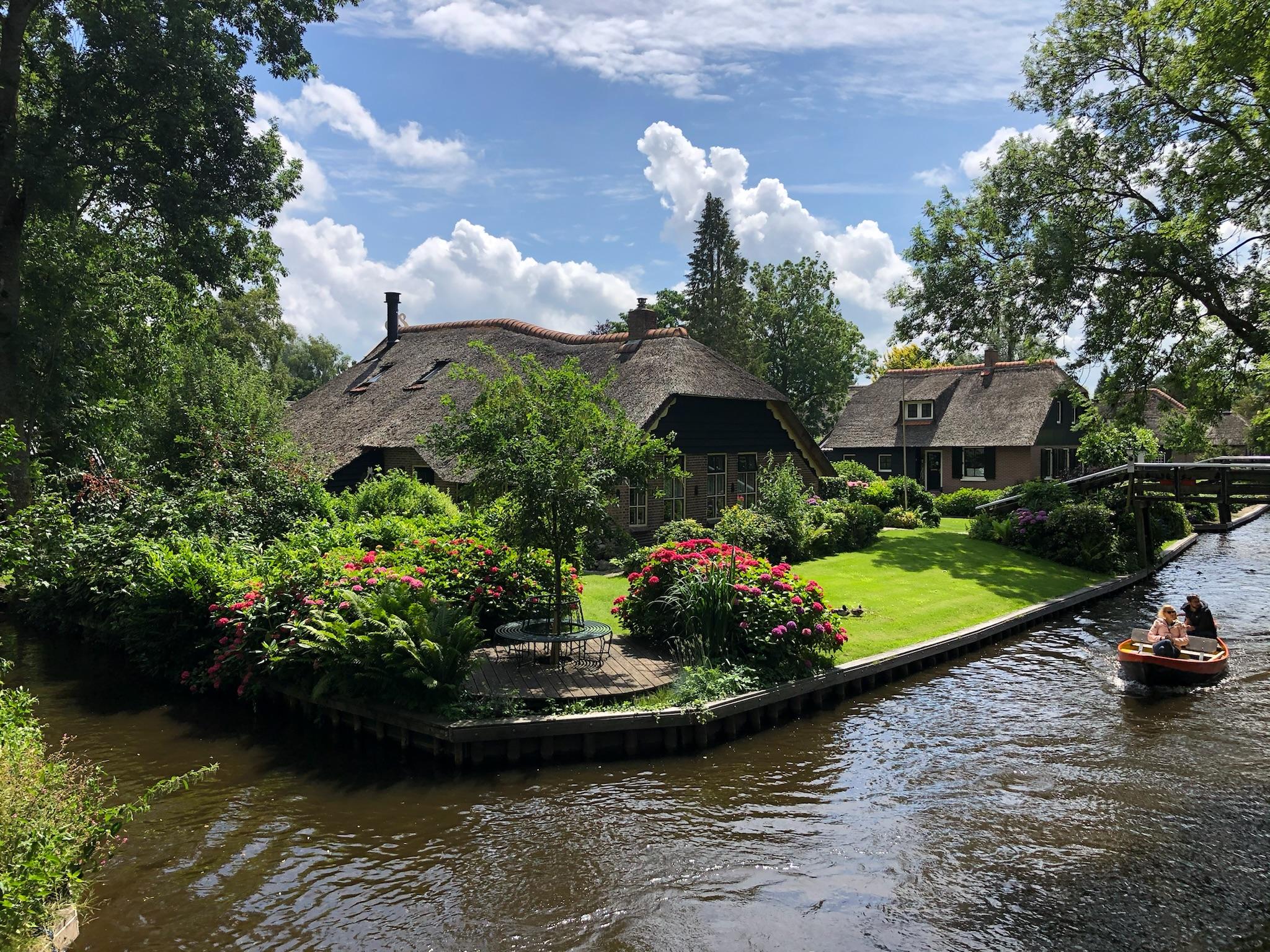 Giethoorm & Exploring the North of The Netherlands Tour – Amsterdam, Netherlands