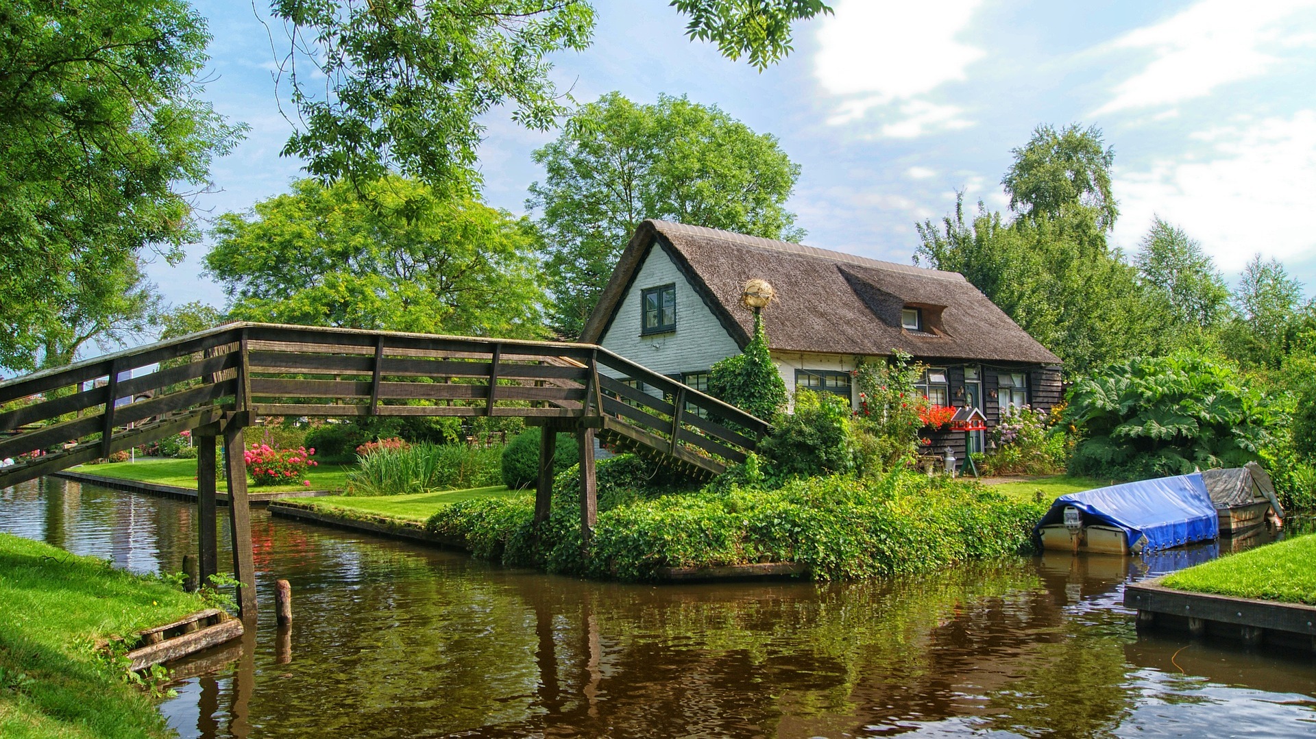 Giethoorn: Private Day Trip with Boat Tour from Amsterdam – Amsterdam, Netherlands