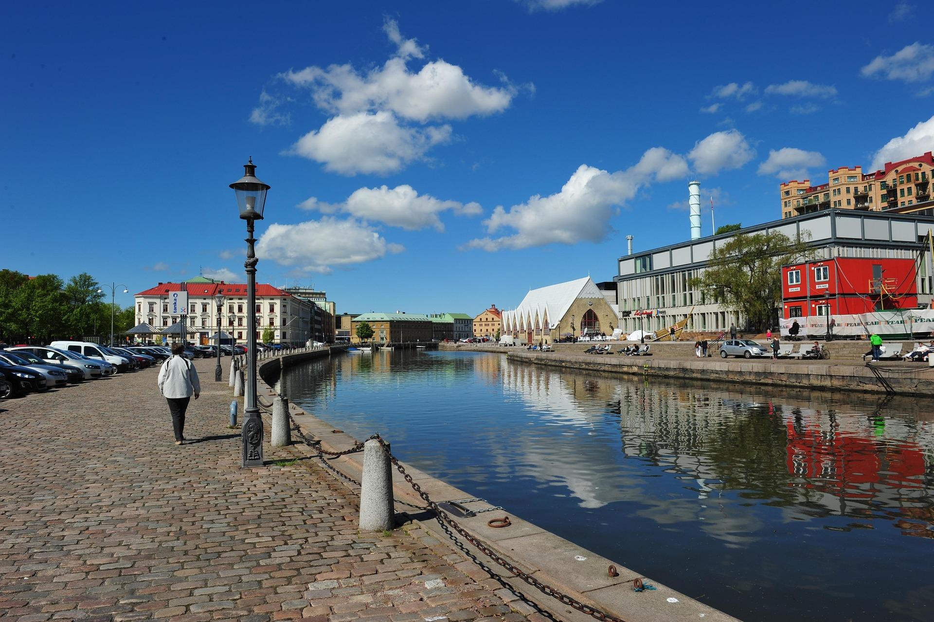 Gothenburg: Guided Walking Tour in Ukrainian – Gothenburg, Sweden