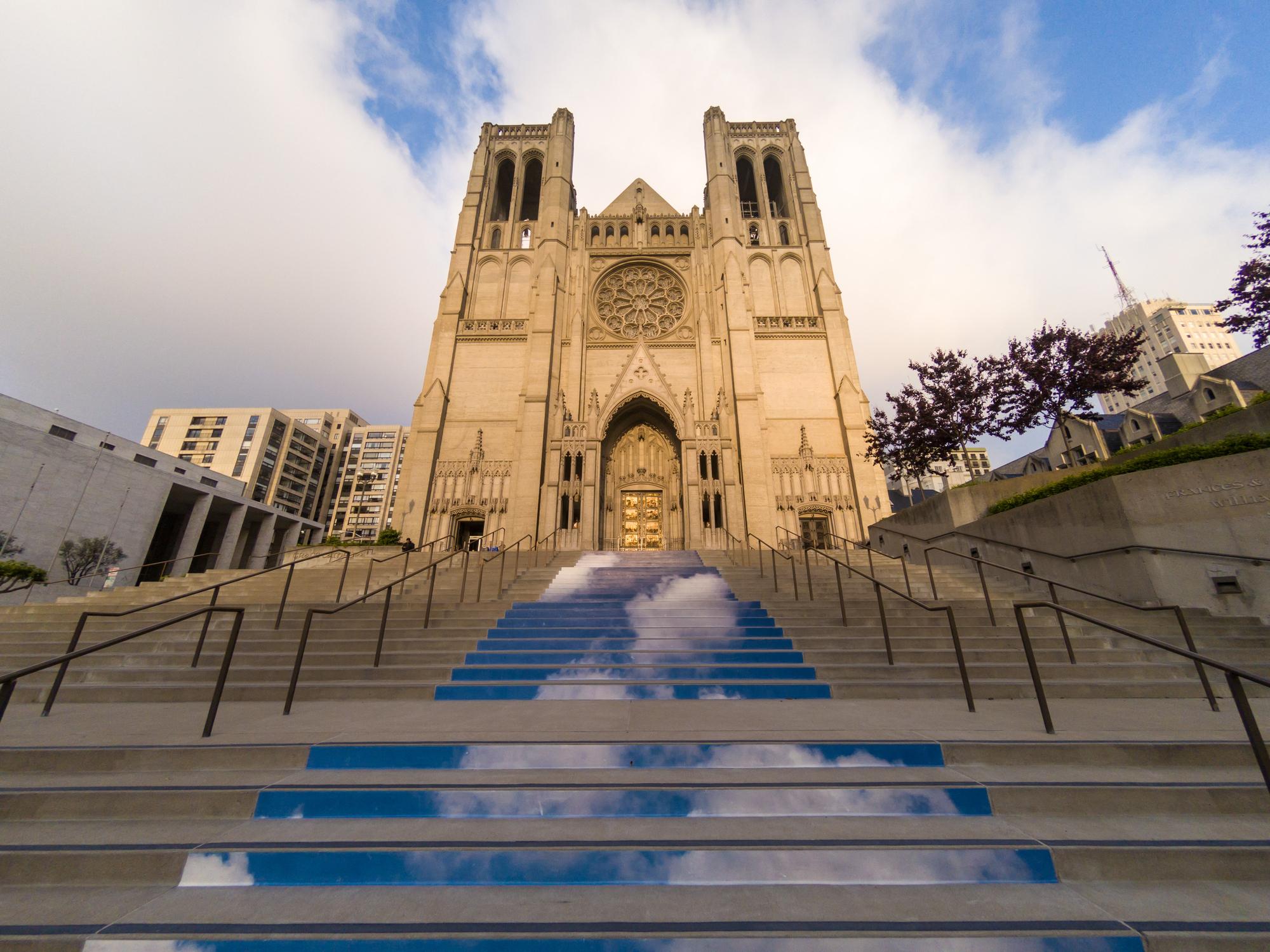 Grace Cathedral Guided Tour: Experience the Wonder – San Francisco, California