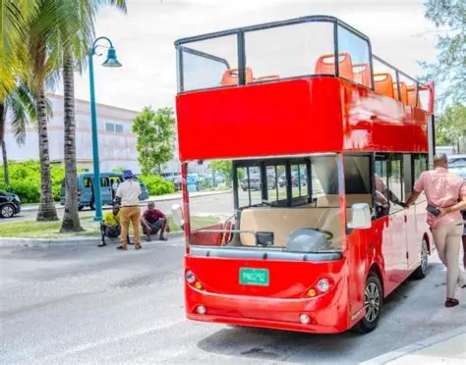 Grand Turk: Island Highlights Tram Tour with Beach & Lunch – Turks and Caicos