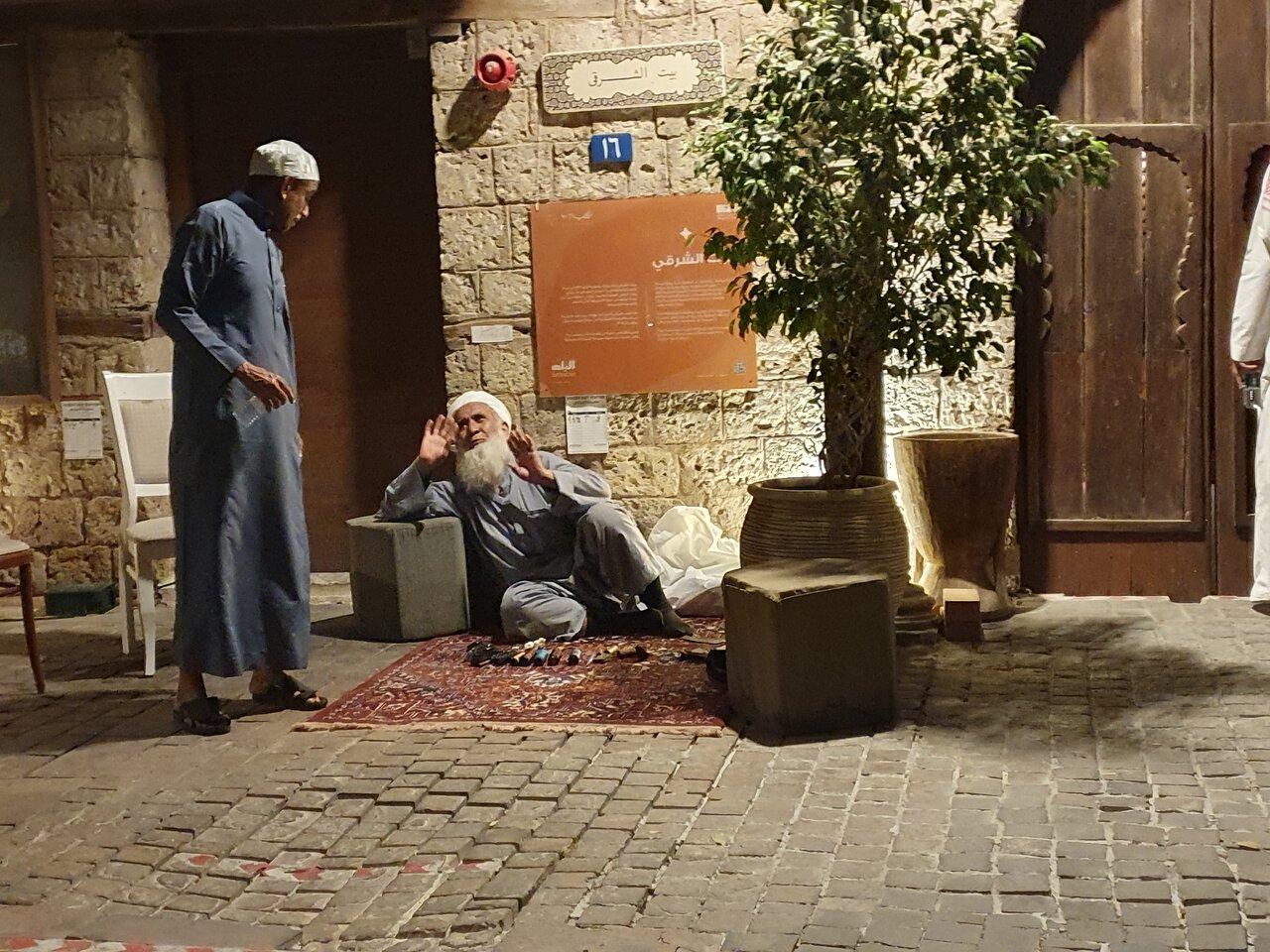 Guided Tour in Jeddah by local woman – Saudi Arabia