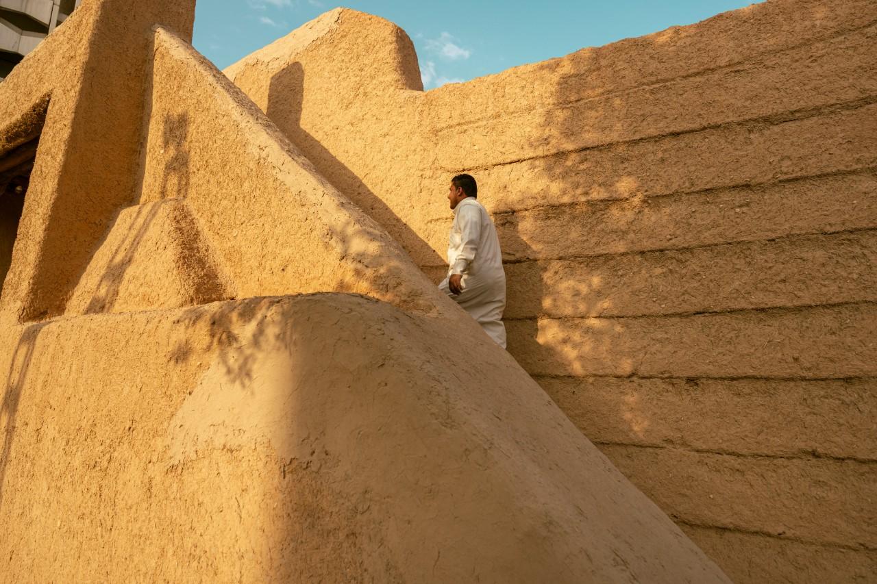 Ha’il: Jubbah UNESCO Site & Al-Qishlah Fort Day Trip – Saudi Arabia