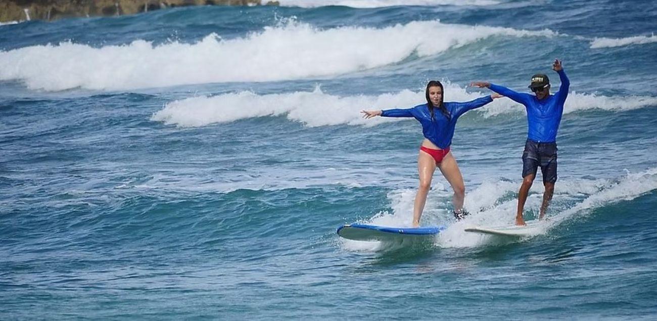 Haleiwa, Hawaii: Group Surf Lesson with Instructor – Haleiwa, Hawaii