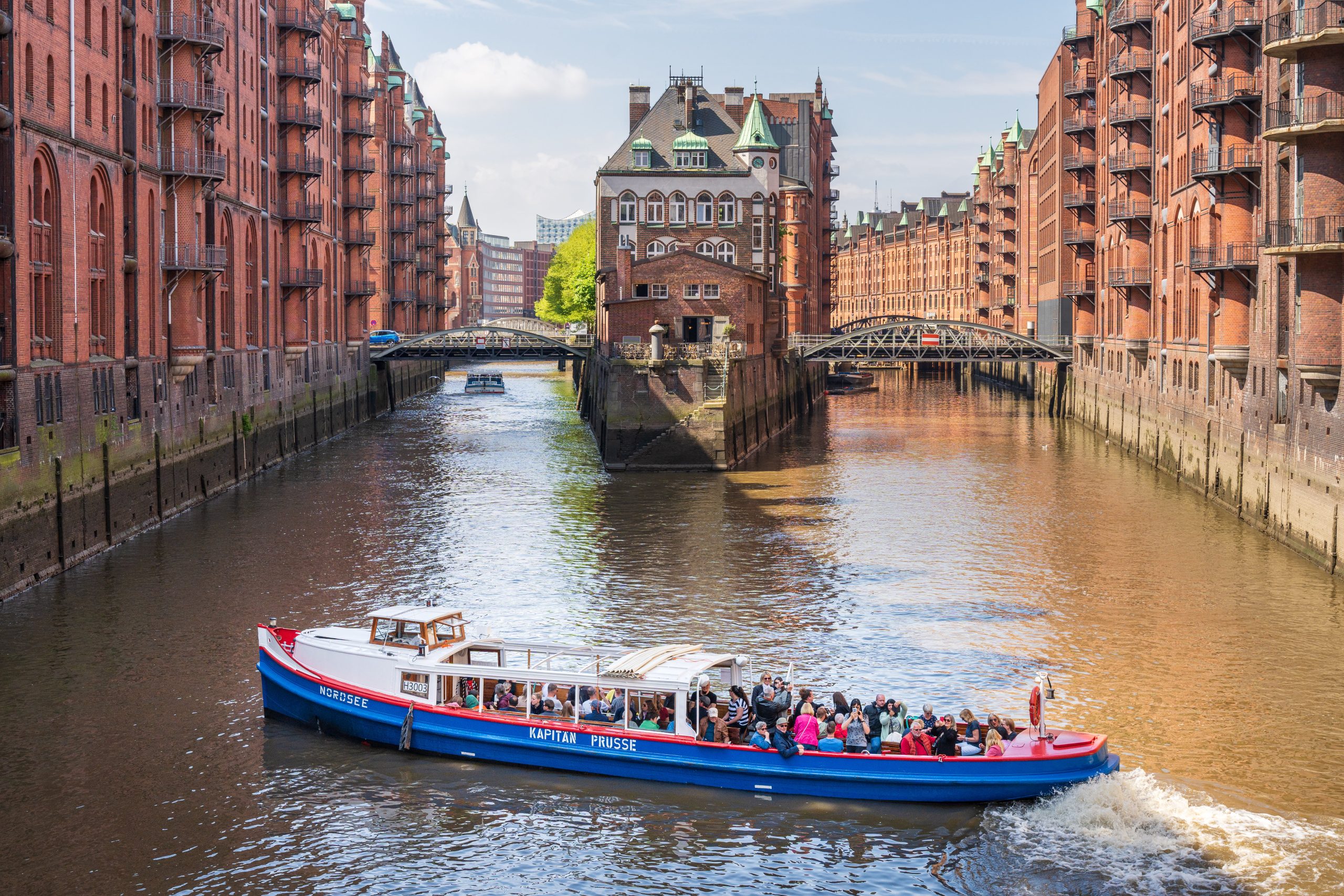 Hamburg: Grand Harbor Tour by Traditional Barge – Hamburg, Germany