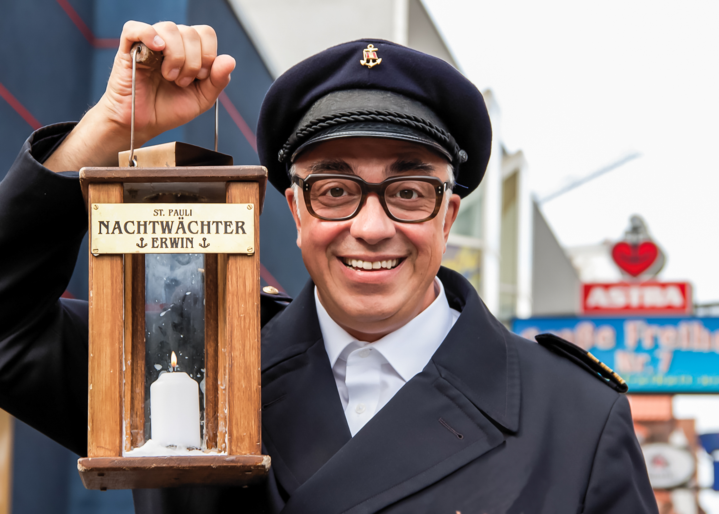 Hamburg: Night Watchman’s Tour of St. Pauli in German – Hamburg, Germany