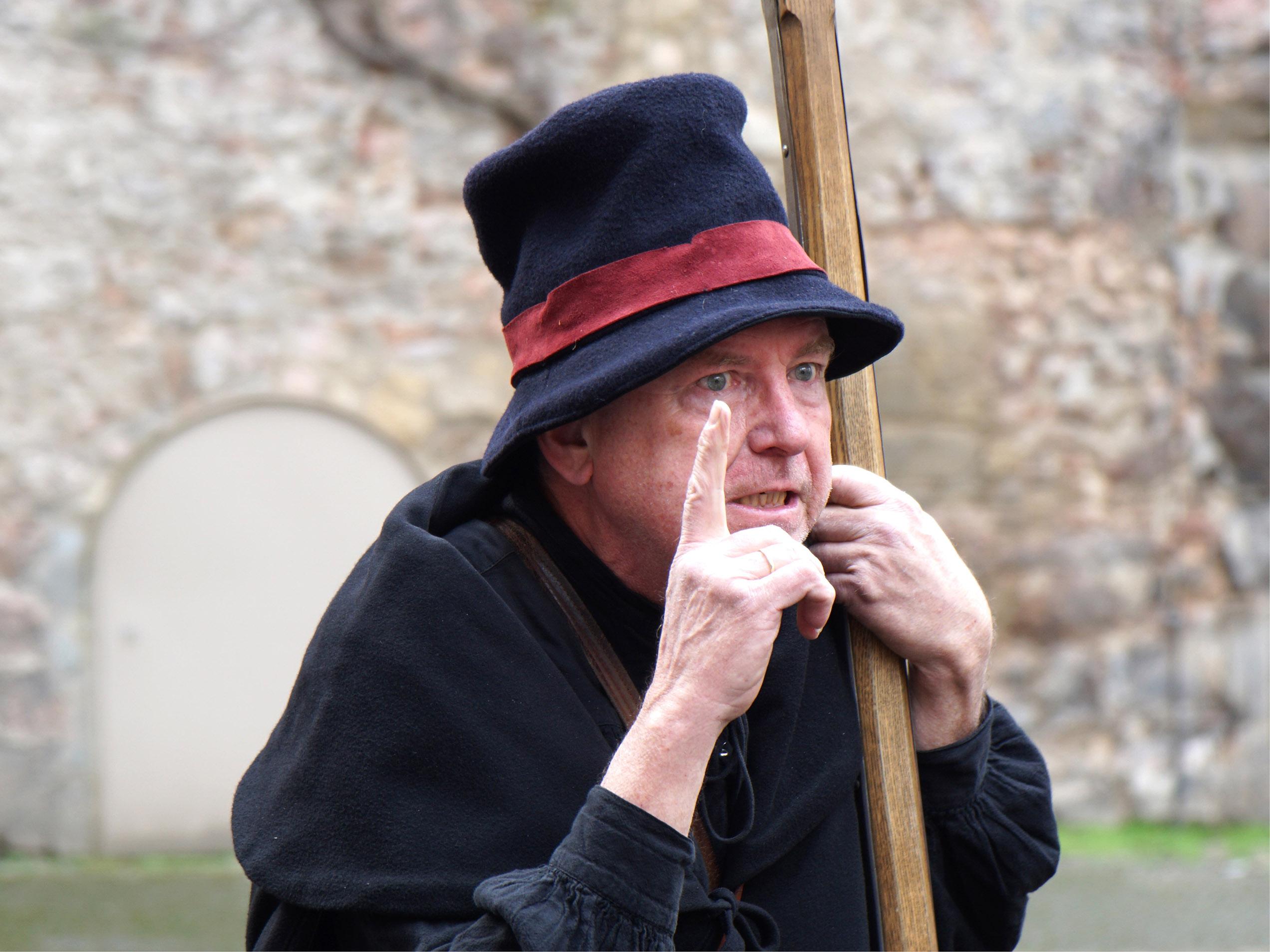 Hanover: Night tour with night watchman Melchior – Hanover, Germany