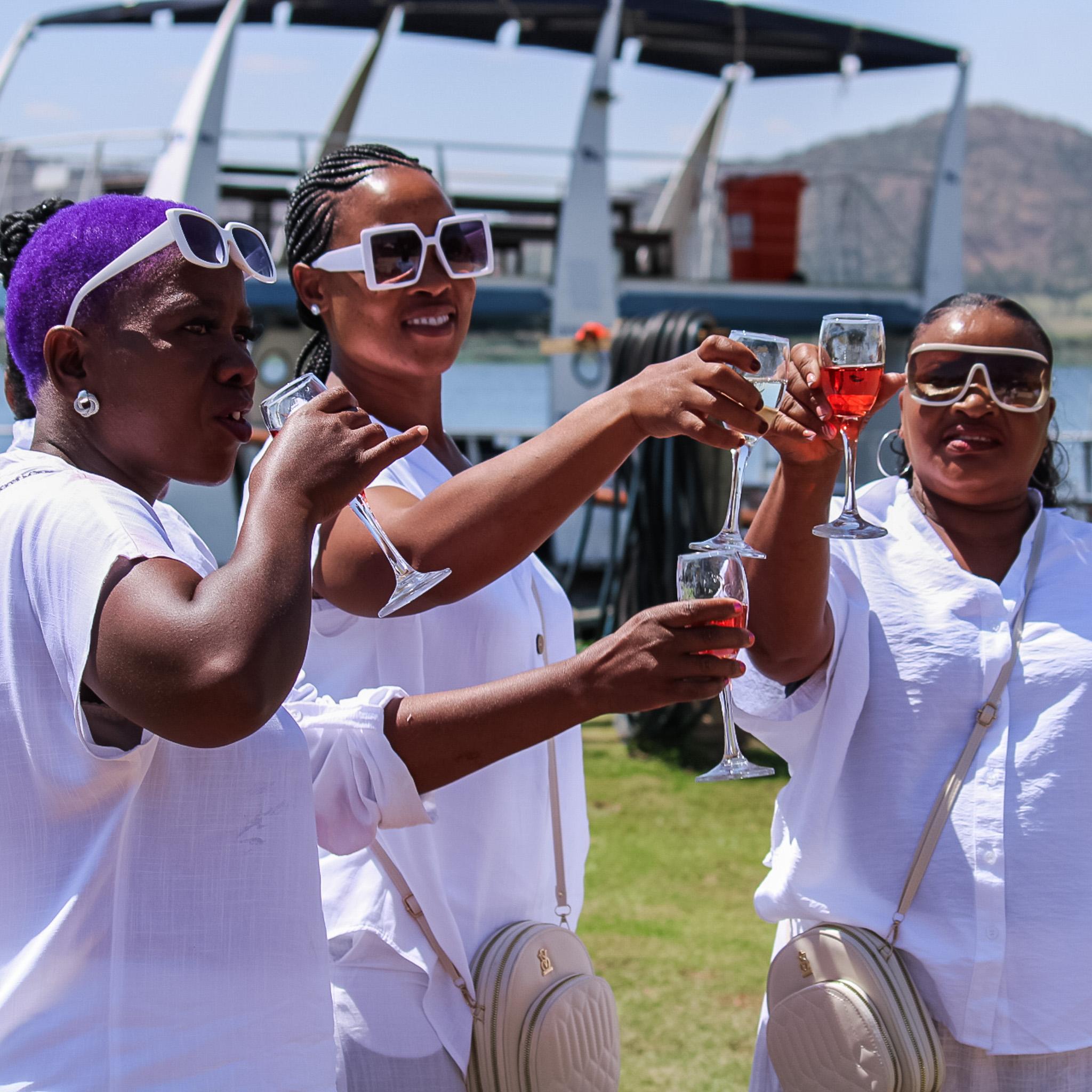 Hartbeespoort Dam: 1 Hour Standard Scenic Boat Cruise – Brits, South Africa