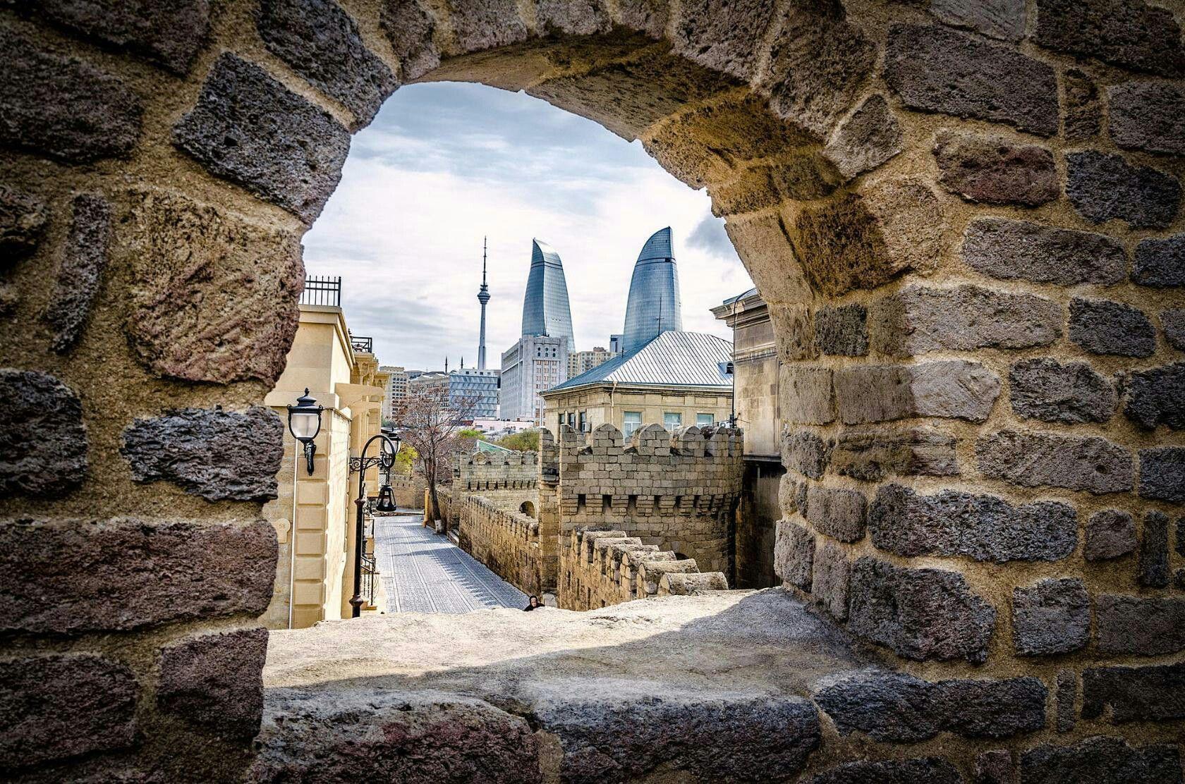 Heartbeat of Baku: Old & Modern City Walk (Group or Private) – Azerbaijan