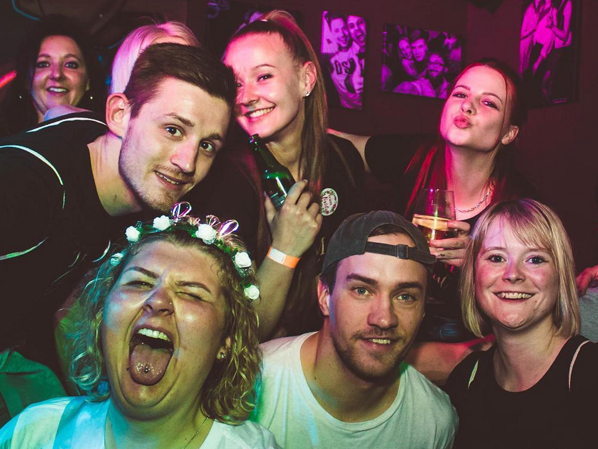 Heidelberg: Private pub crawl with insider-guide & shots – Heidelberg, Germany