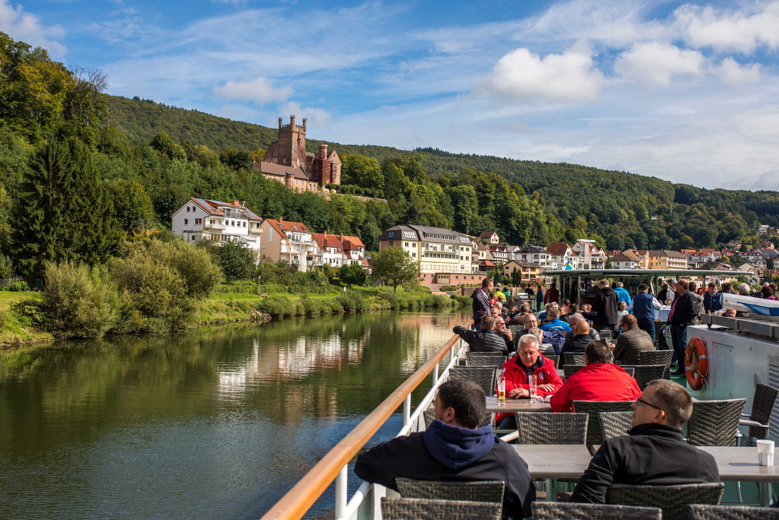 Heidelberg: Riverboat Tour to Neckarsteinach with Drinks – Neckar River, Germany