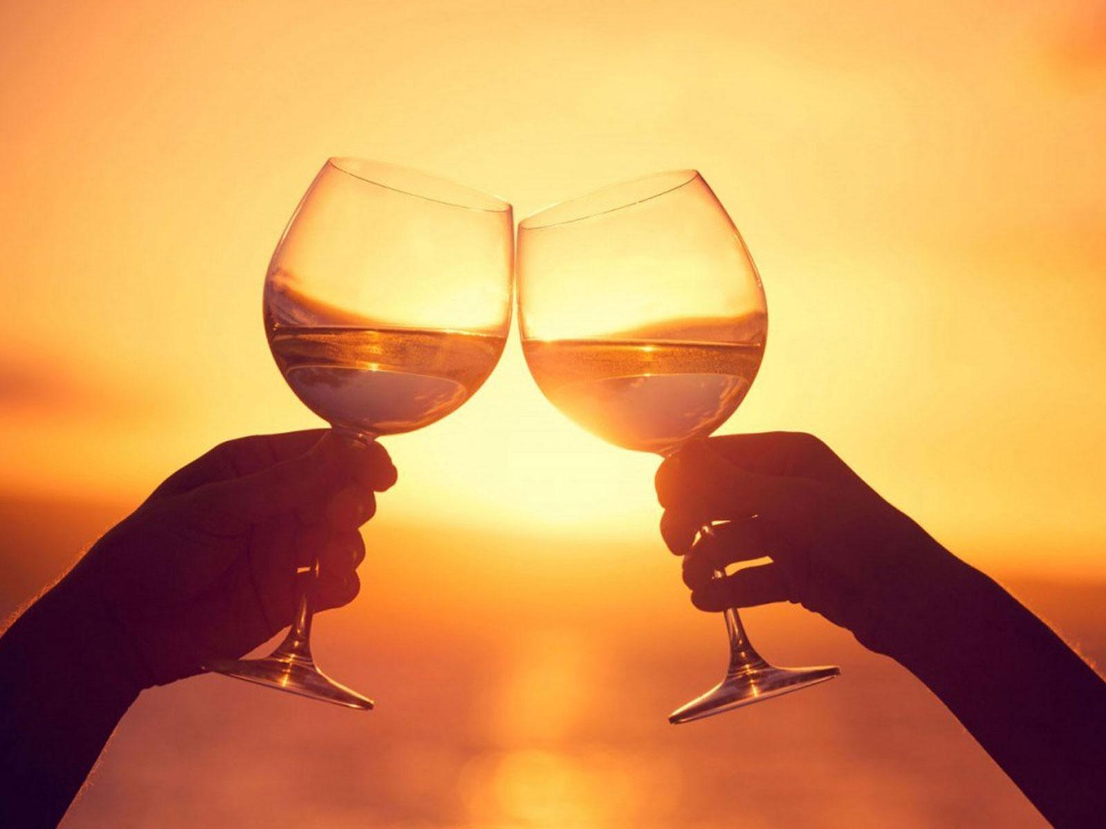 Hervey Bay: Sunset Cruise to Great Sandy Marine Park – Bundaberg, Australia