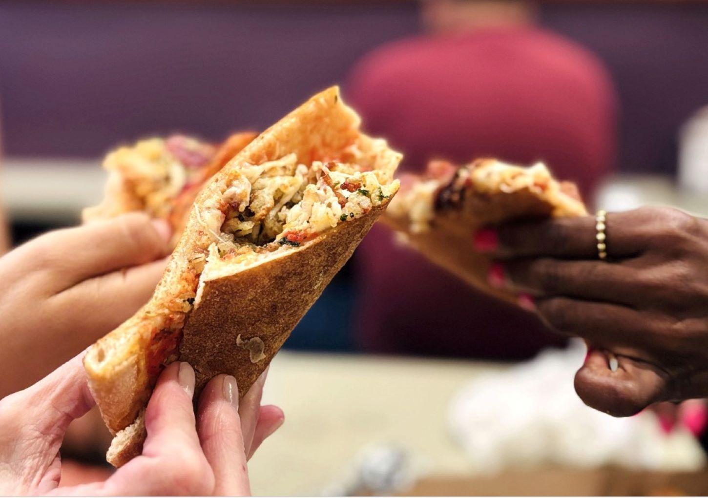 Houston: Downtown Food Tour with 6 Local Favorites Dishes – Houston, Texas