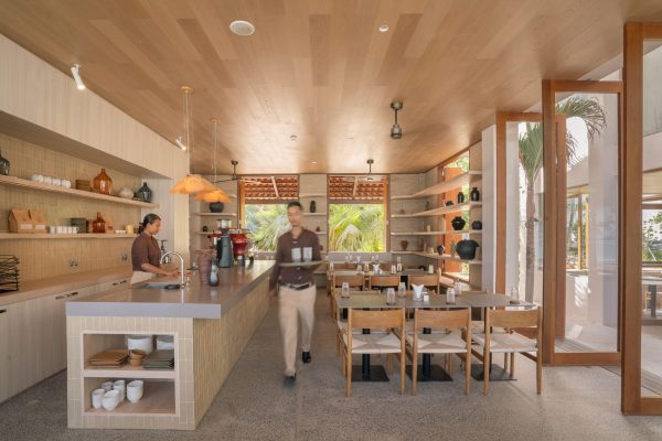 Hulhumale: Riveli Beach Club Day Pass with 3-Course Meal – Maldives