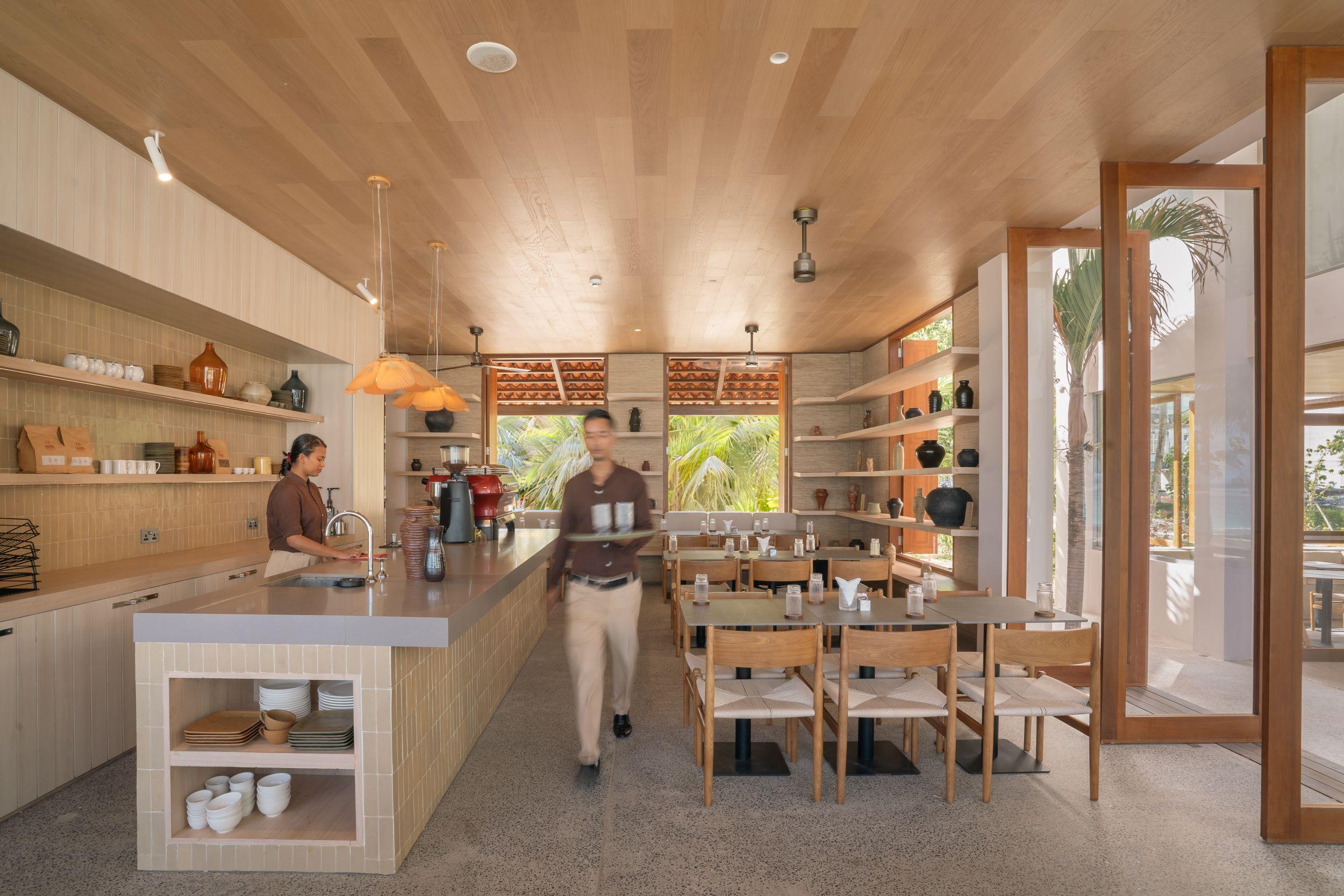 Hulhumale: Riveli Beach Club Day Pass with 3-Course Meal – Maldives