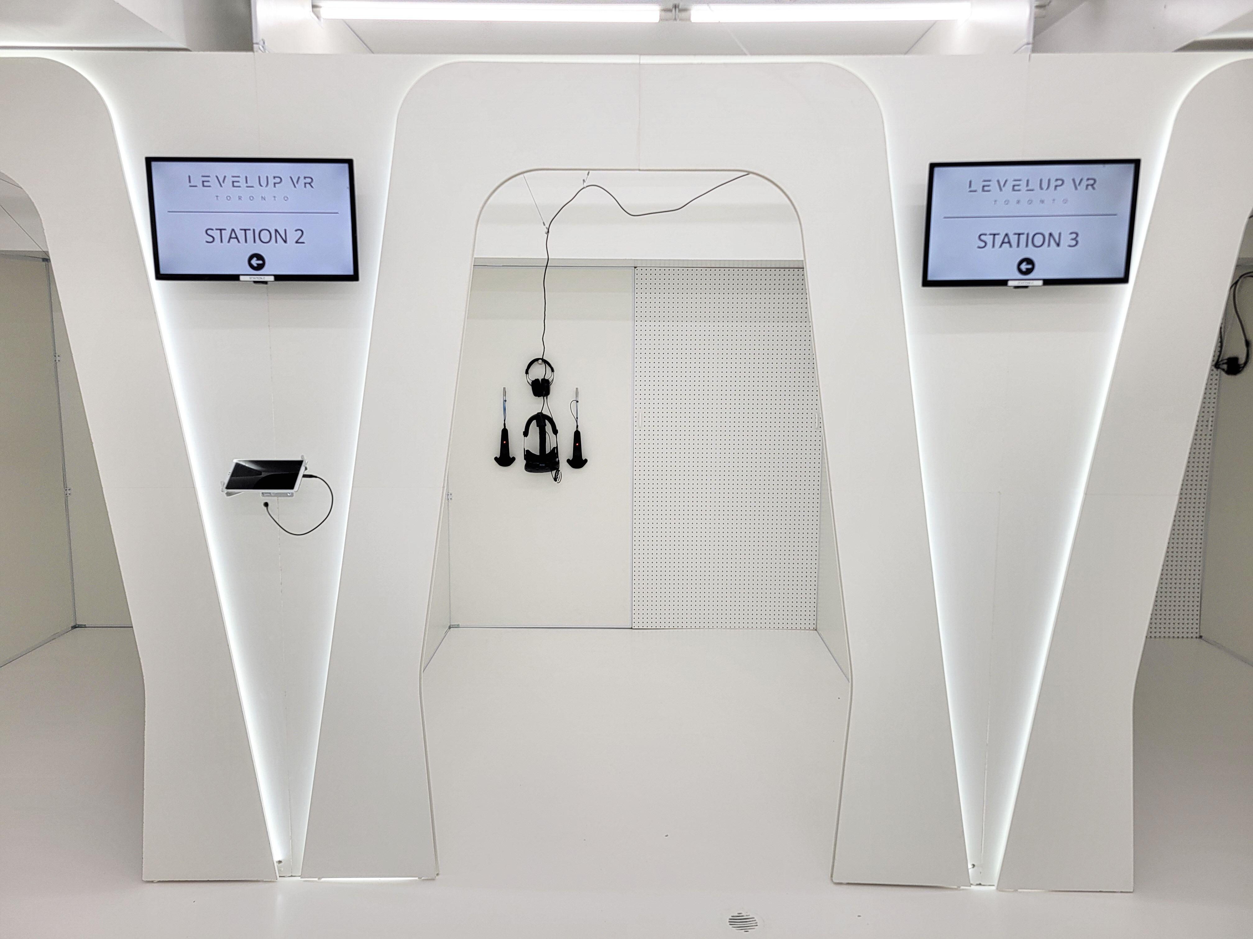 Immersive Virtual Reality Arcade Experience for 1 Hour – Toronto, Canada