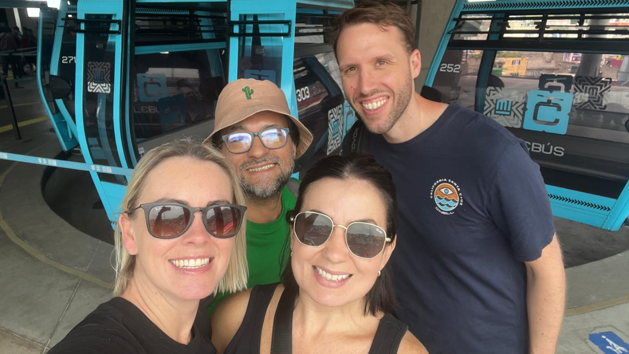 Iztapalapa: Cable Car Tour and Urban Art from the Heights – Mexico City, Mexico