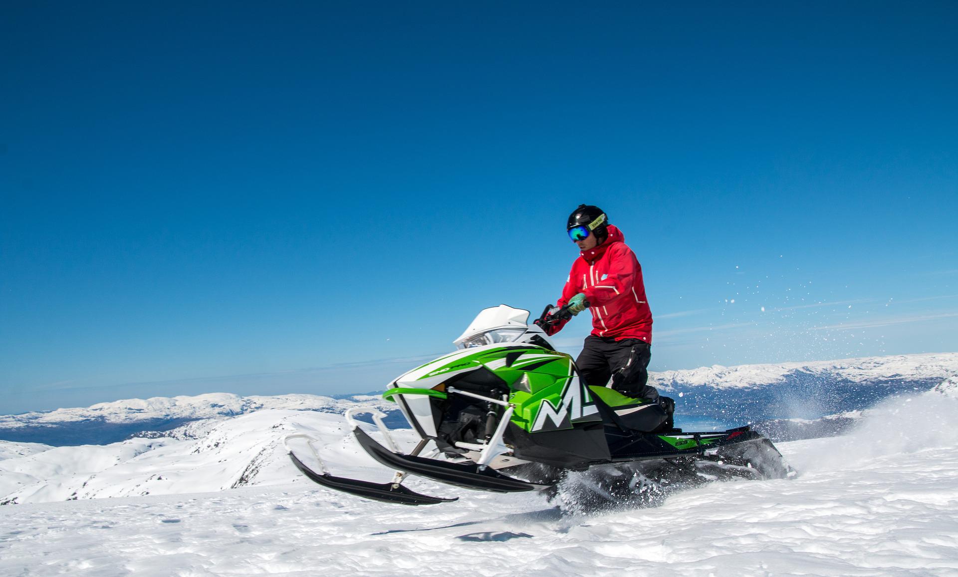 Jackson Hole: Bridger-Teton Guided Snowmobile Tour – Jackson, Wyoming