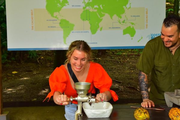 Jaco Beach & Los Suenos: Chocolate Tour and Zip lining – Jaco, Costa Rica