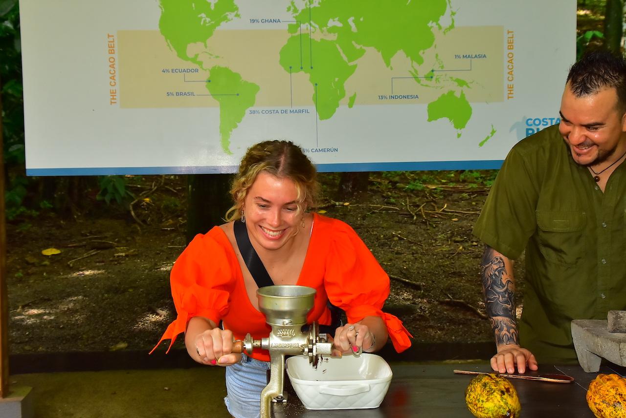 Jaco Beach & Los Suenos: Chocolate Tour and Zip lining – Jaco, Costa Rica