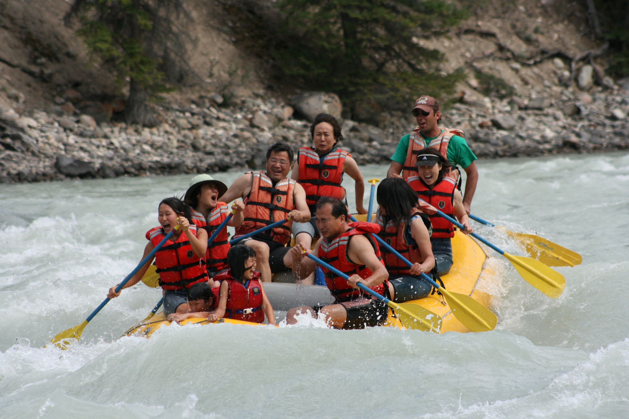 Jasper National Park: 2-Hour Whitewater Rafting – Athabasca River, Canada