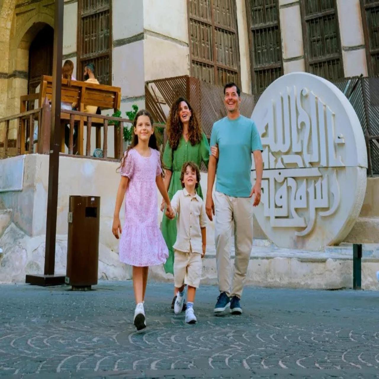 Jeddah: Al-Balad Night Tour with Coffee and Guide – Saudi Arabia