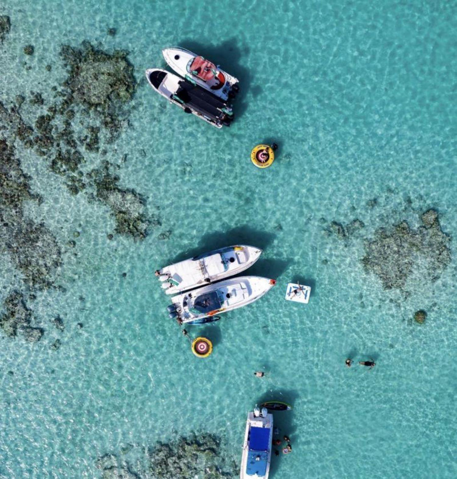 Jeddah: Bayada Islands Group Snorkeling Adventure with Gear – Saudi Arabia