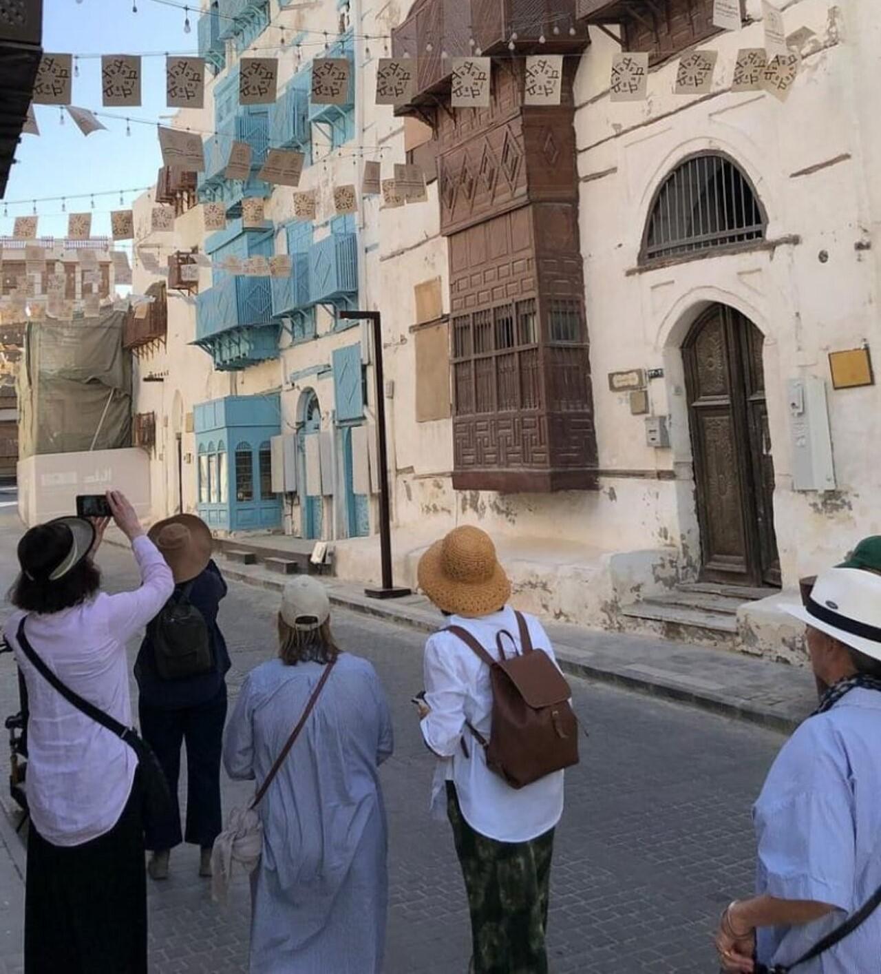Jeddah: Historic District Tour by a Local licensed Guide – Saudi Arabia