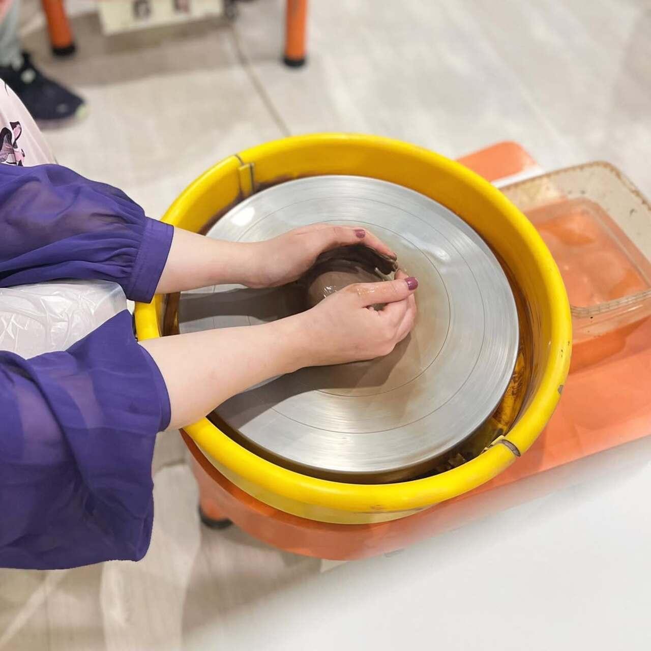 Jeddah Pottery Workshop with Coffee and Dates – Saudi Arabia