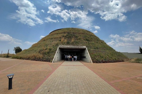 Johannesburg: Cradle of Humankind Guided Tour with Transfers – Johannesburg, South Africa