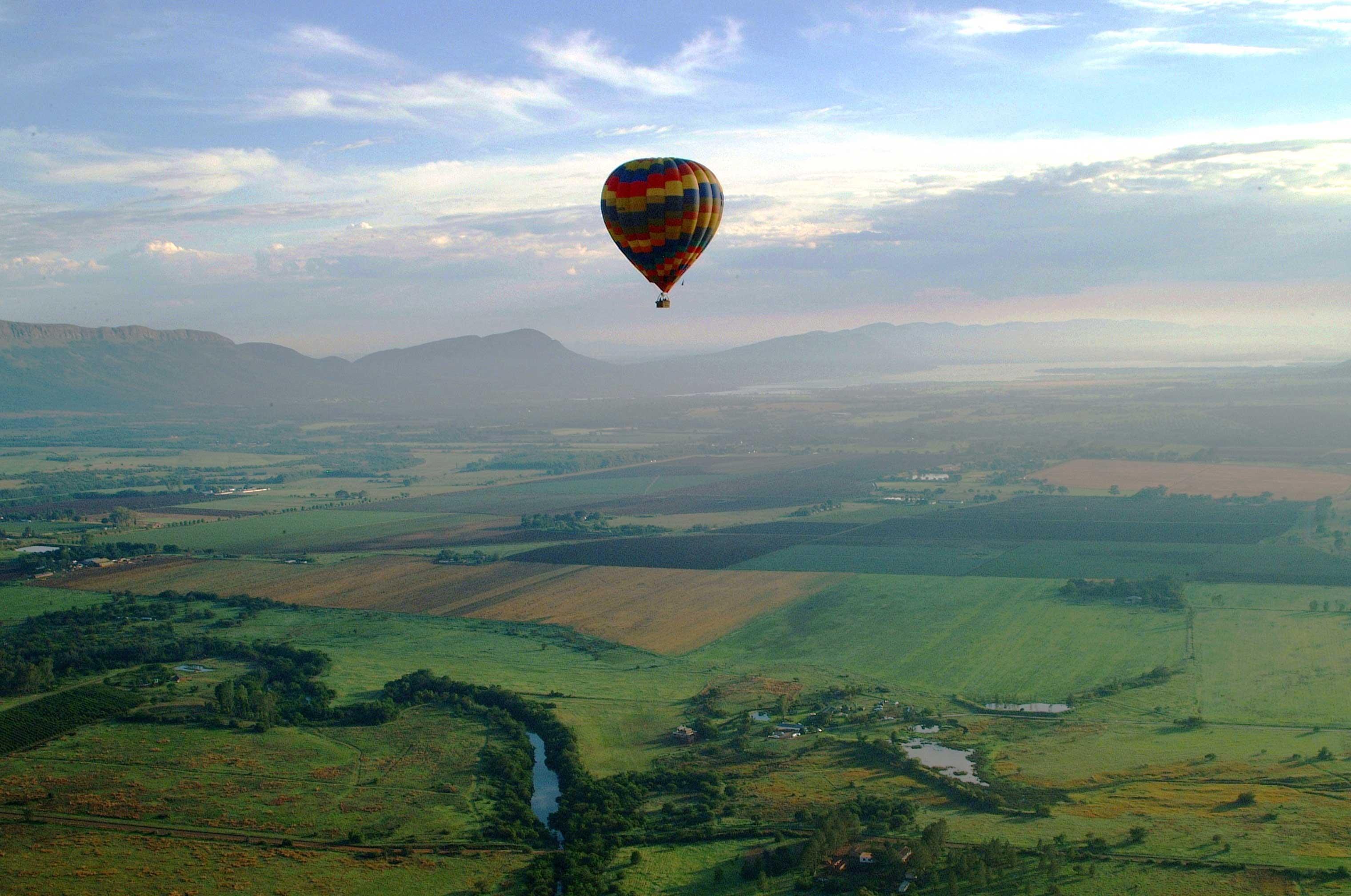 Johannesburg: Hot Air Balloon Flight along Magalies Valley – Johannesburg, South Africa