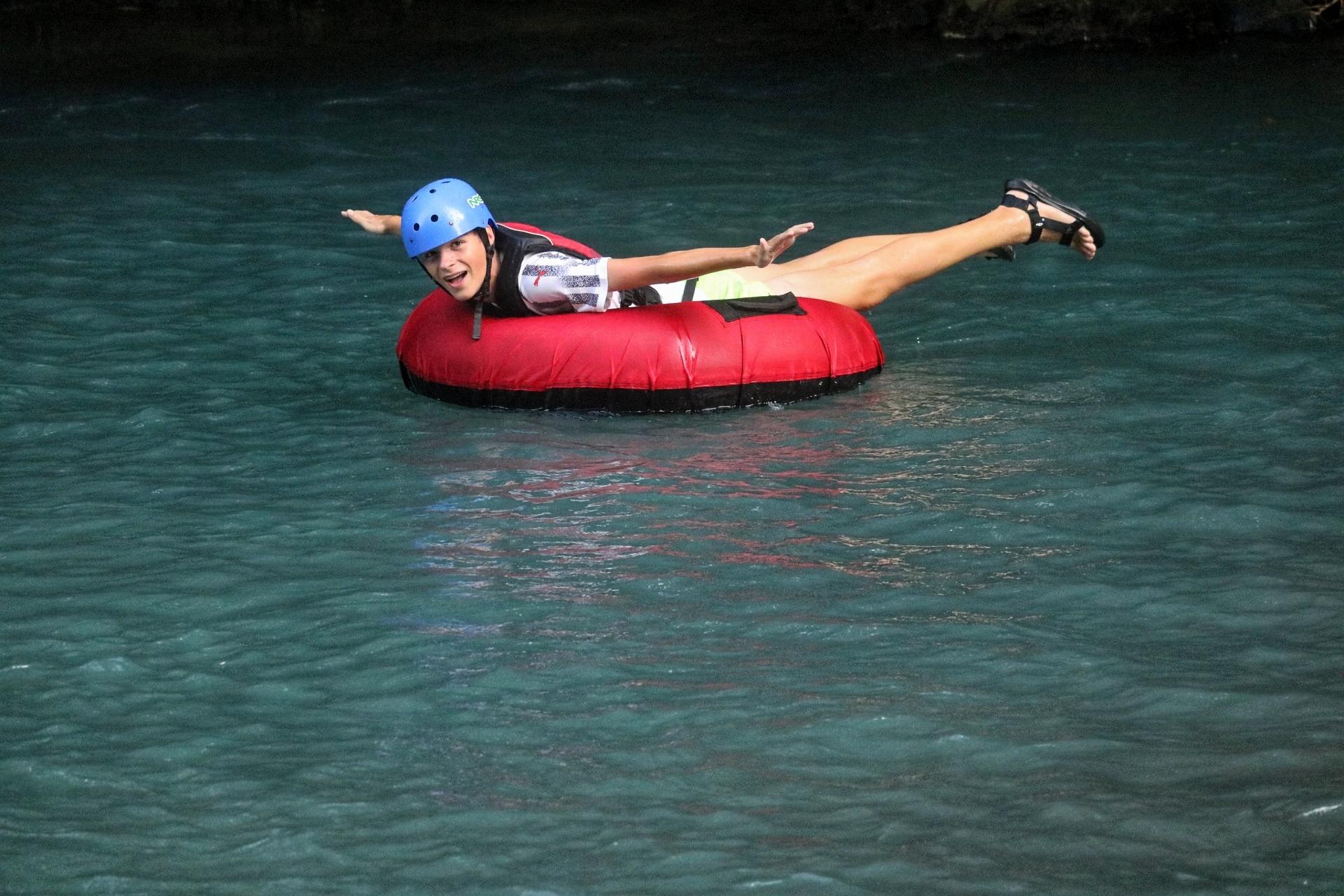 Katira: Rio Celeste Tubing and Horseback Riding Tour – Tenorio Volcano National Park, Costa Rica