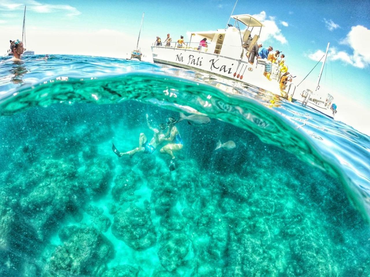 Kauai: Na Pali Coast Boat Tour with Cultural Captain & Crew – Hawaii, Hawaii