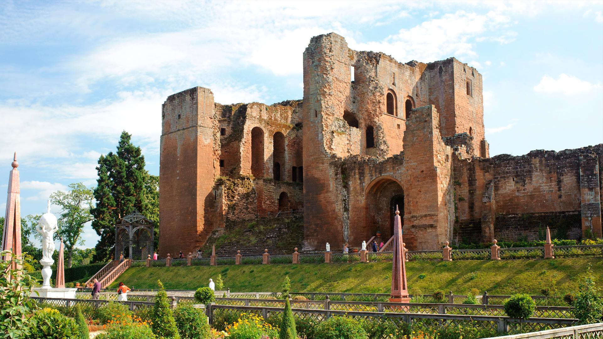 Kenilworth Castle and Elizabethan Garden Entry Ticket – Kenilworth, United Kingdom