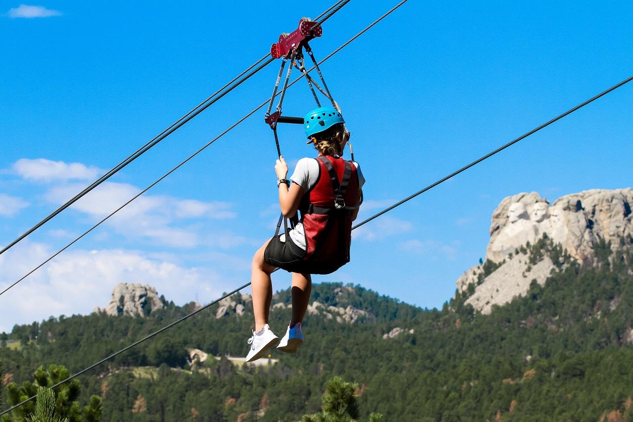 Keystone, SD: Pinnacle Zipline Tour by Mt. Rushmore – Mount Rushmore, South Dakota