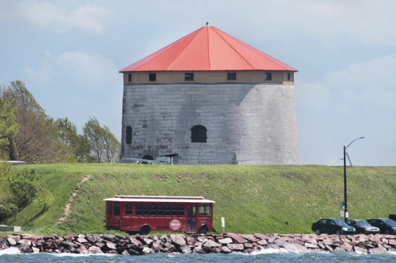 Kingston: Trolley City Tour – Kingston, Canada