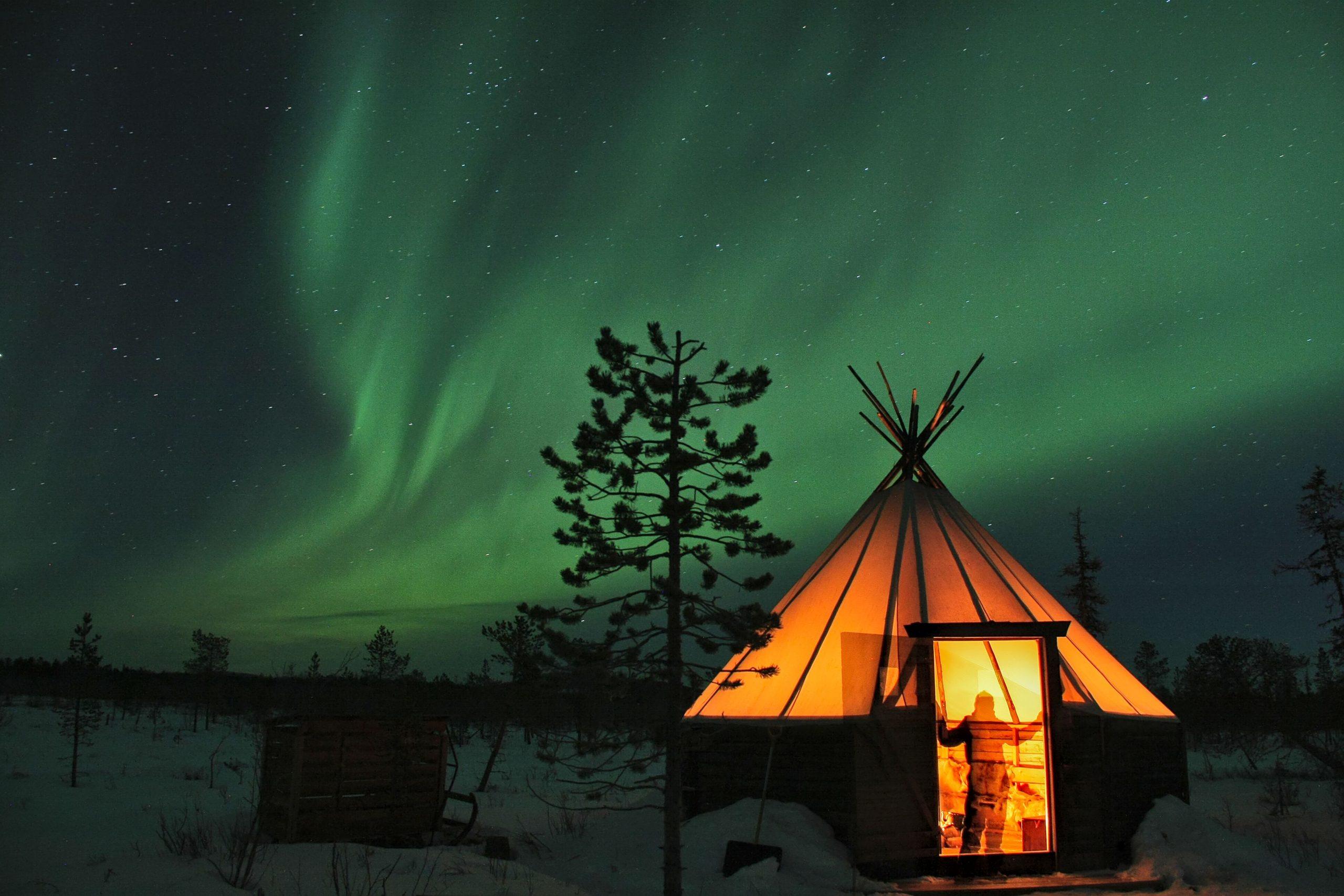 Kiruna: Northern Lights Dog Sled Tour with Swedish Fika – Kiruna, Sweden