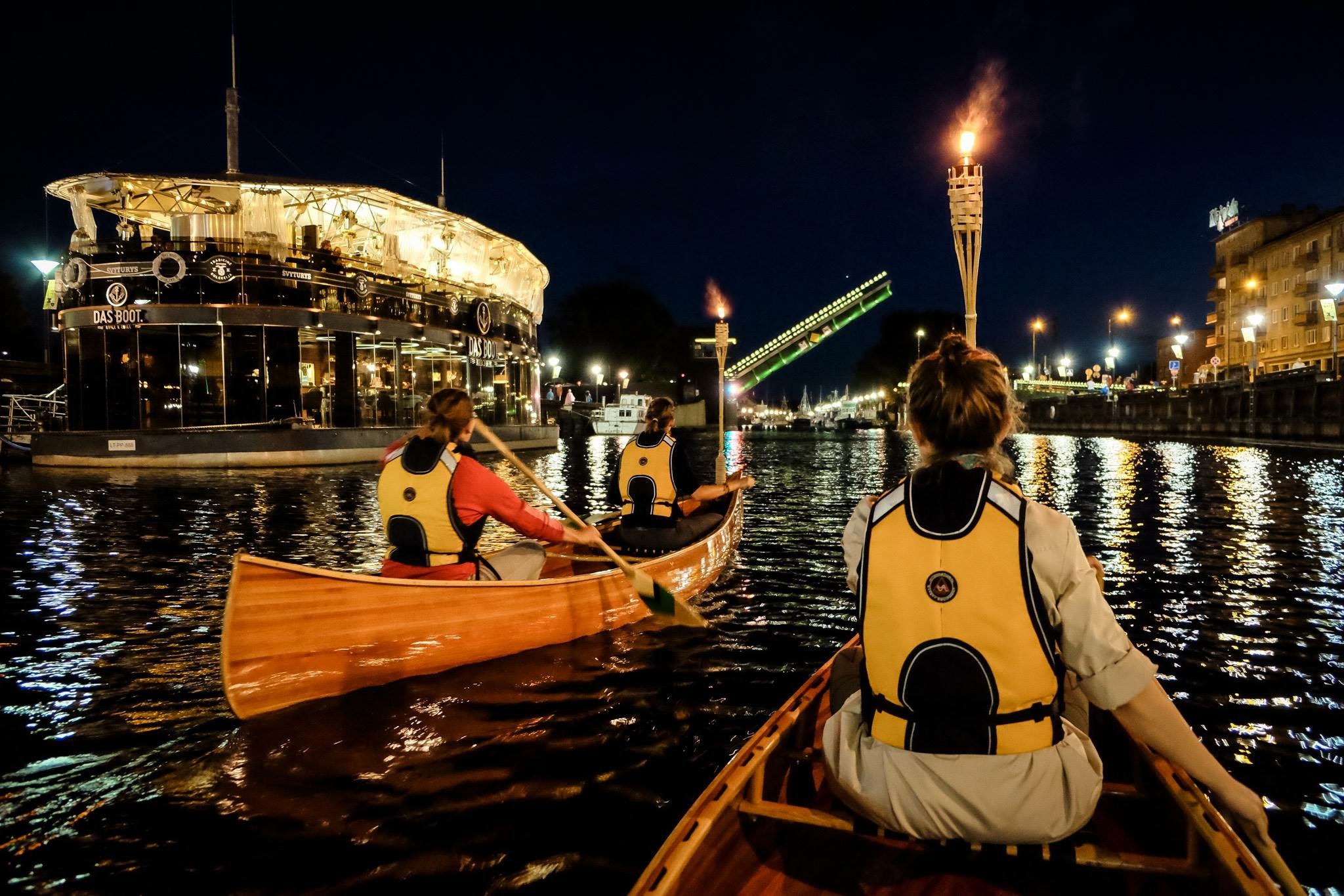 Klaipeda: Evening Guided Tour by Wooden Canoe – Lithuania