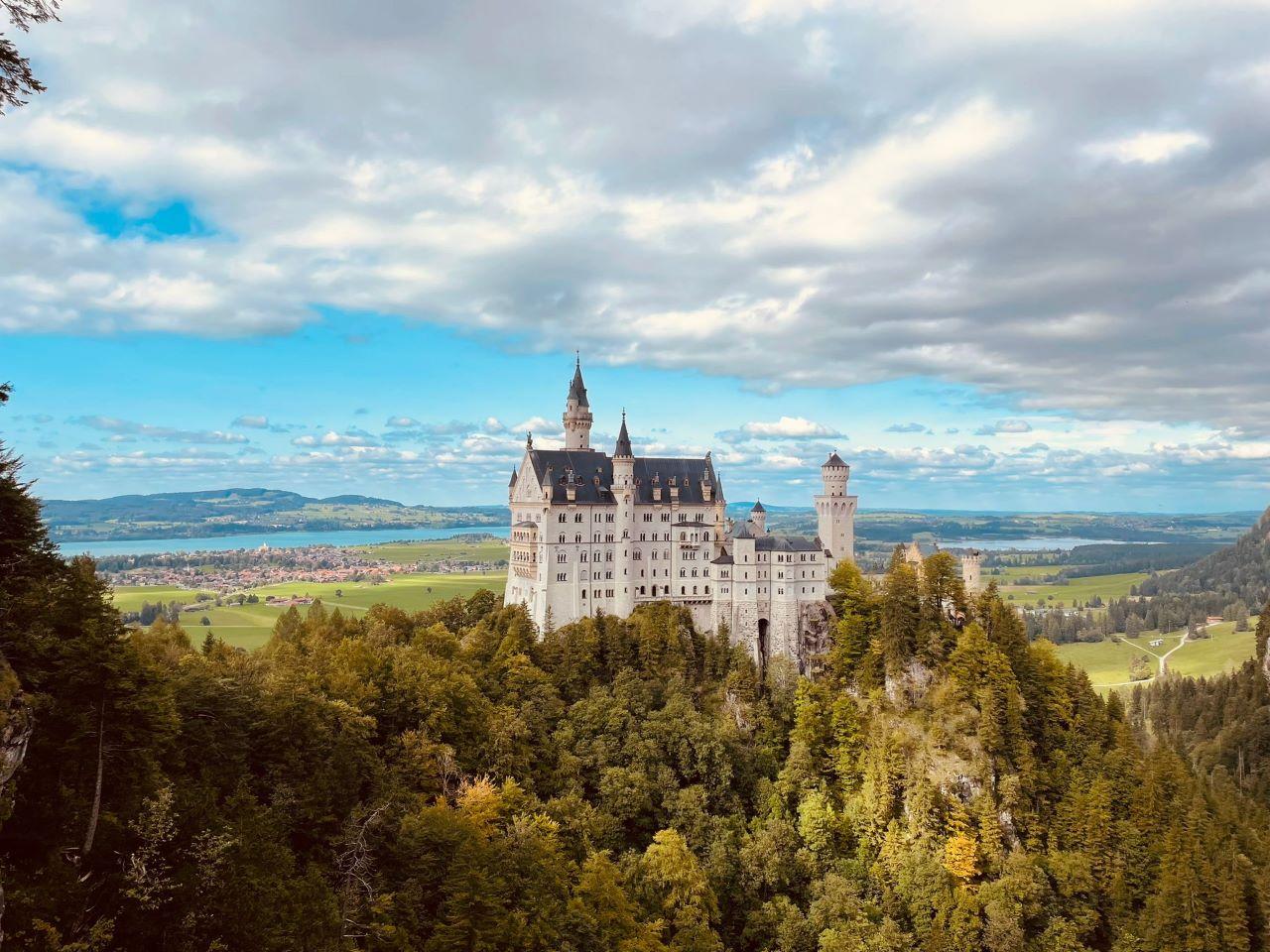 Kombi Ticket Neuschwanstein and Hohenschwangau Castle – Schwangau, Germany
