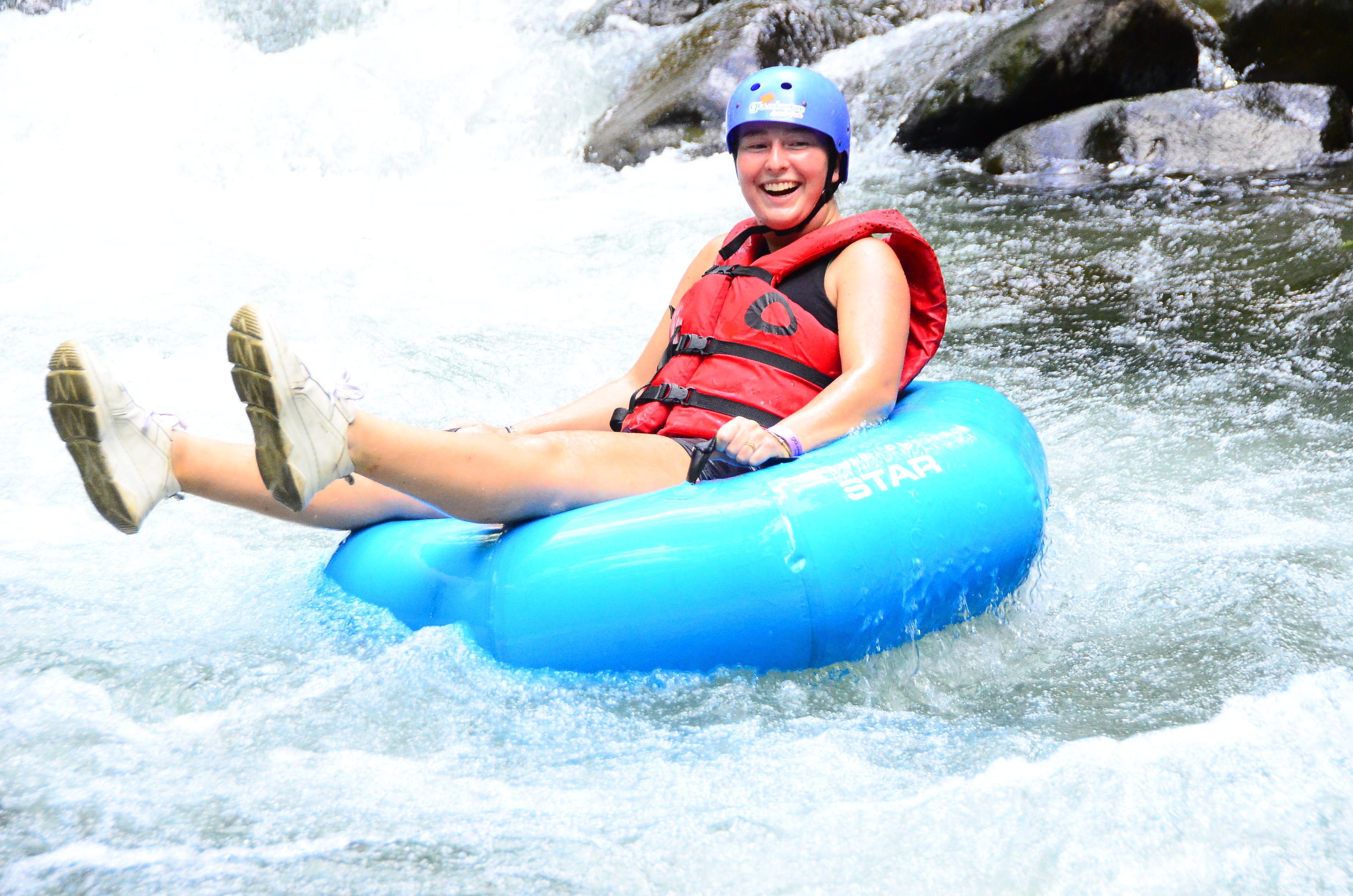La Fortuna: Arenal River White Water Tubing Adventure – La Fortuna, Costa Rica