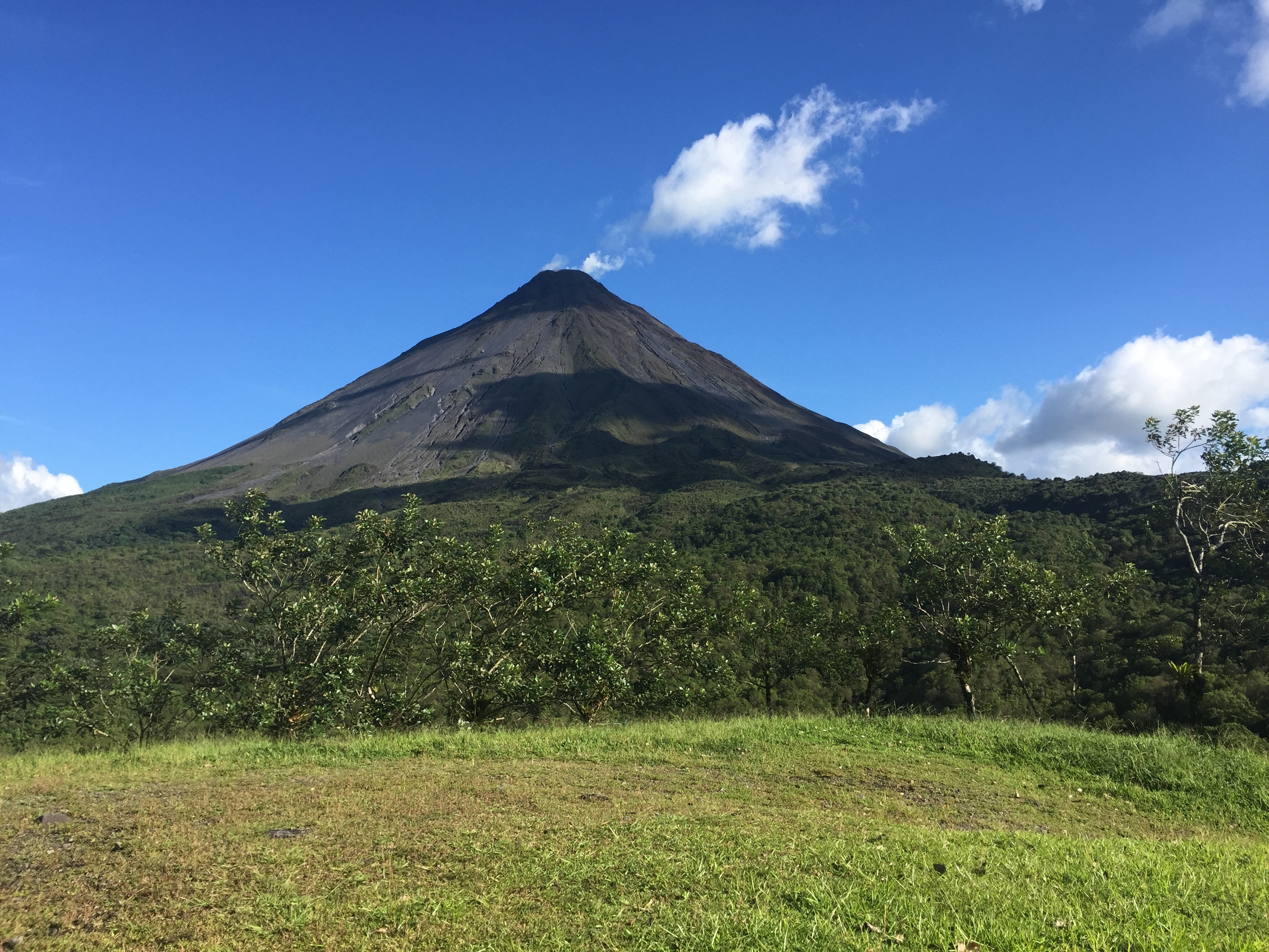 La Fortuna: Arenal Volcano Hike – La Fortuna, Costa Rica